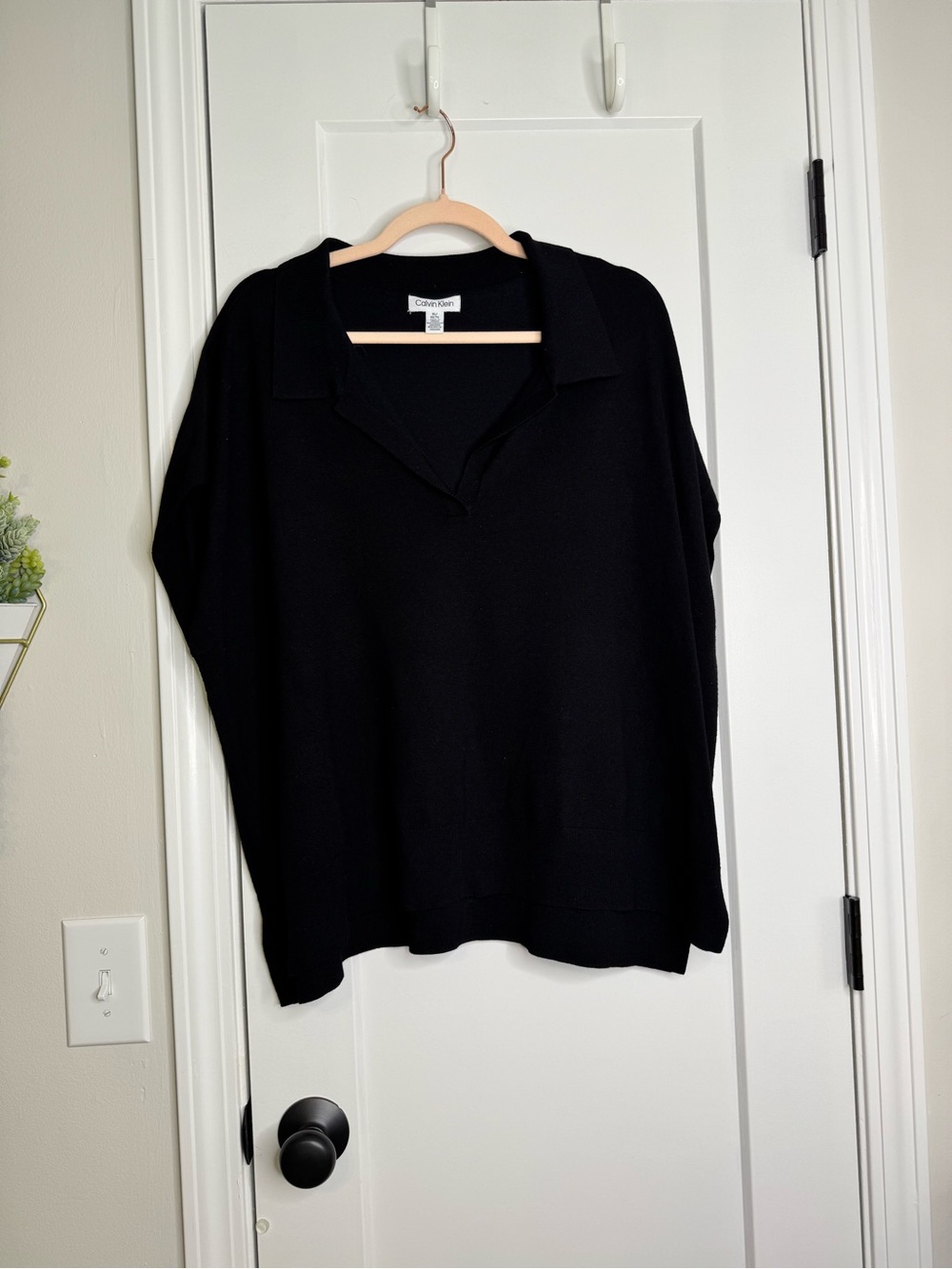 Calvin Klein Oversized Collared Sweater Vest
